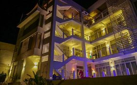 Sugarsea Inn & Dive Shop